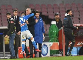 lorenzo-insigne-vao-tam-mat-cua-cac-doi-bong-lon