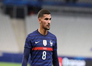 Chuyển nhượng 13/8: Arsenal hỏi mượn tiền vệ Aouar của Lyon