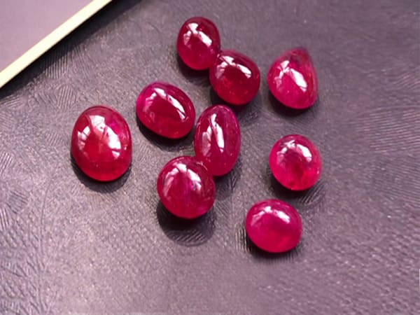 Ý nghĩa phong thủy của đá Ruby hồng