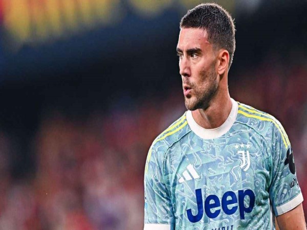 Chuyển nhượng: Dusan Vlahovic MU và Barcelona đua chữ ký