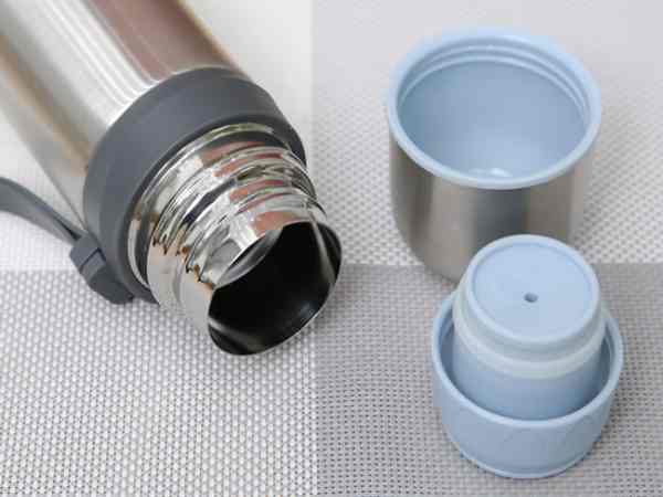 vỡ phích nước có điềm gì