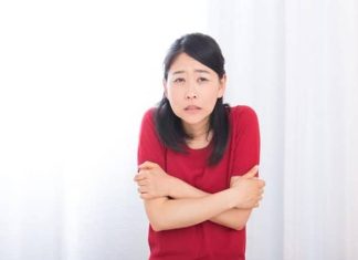 Rùng mình là điềm báo gì? Giải mã hiện tượng theo tâm linh