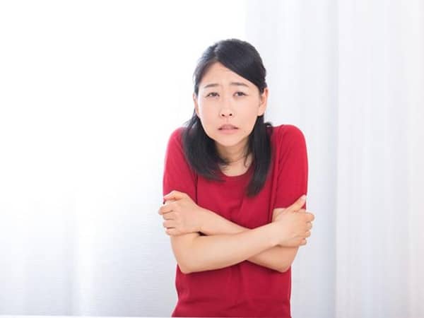 Lý giải hiện tượng rùng mình dưới góc nhìn khoa học và dân gian