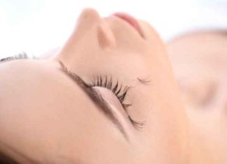 Rụng lông mi điềm gì tốt hay xấu rụng nhiều có sao không