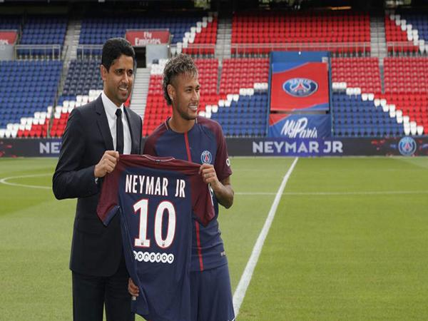 Phí chuyển nhượng Neymar vì sao đắt nhất lịch sử?