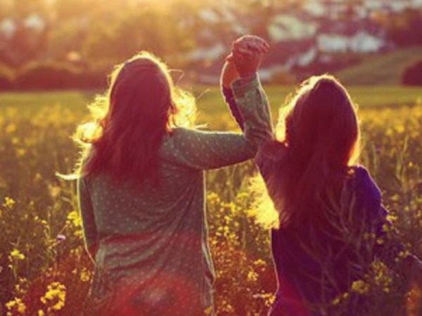 Mơ thấy bạn thân có bầu