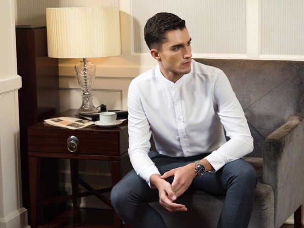 Mơ thấy đàn ông cười với mình, hôn mình có điềm gì tốt