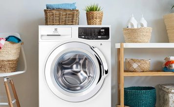 Ngủ mê thấy mình đang giặt quần áo bằng máy giặt