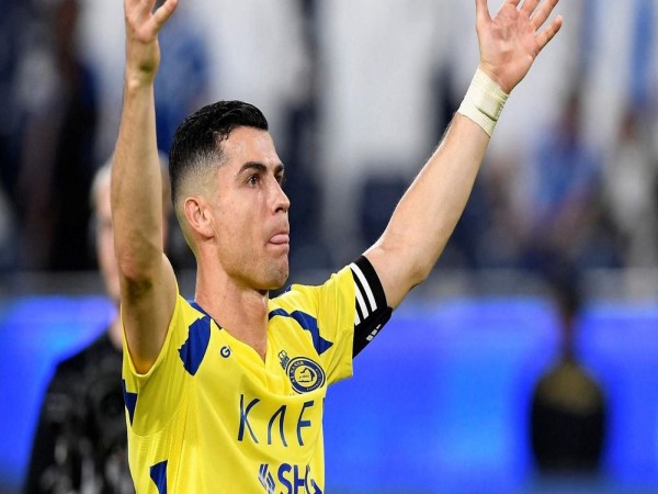 Tin BĐ: Ronaldo từ chối ra sân thực tế quyền lực tại Al Nassr