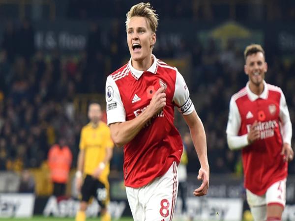 Arsenal vẫn tin tưởng Odegaard