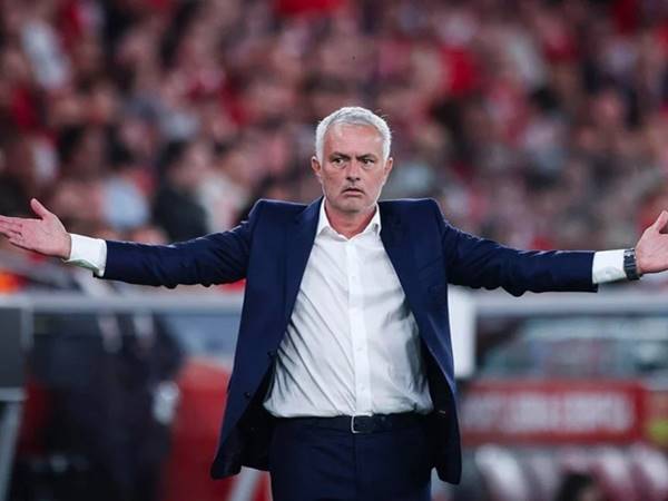 Chuyển nhượng Chelsea: Lộ tin Jose Mourinho trở lại
